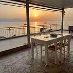 Sophias House By The Sea! Apartment *