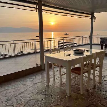 Sophias House By The Sea! דירה *