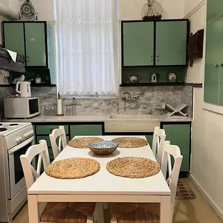 Sophias House By The Sea! דירה